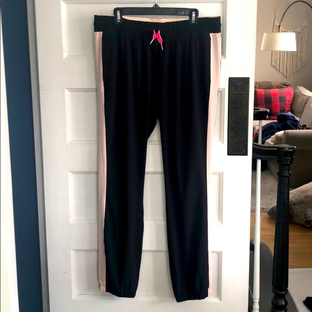 Lululemon joggers with pink detail